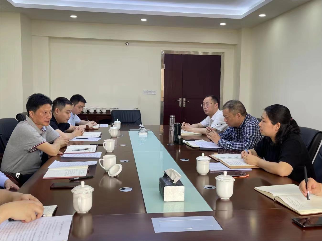 集團黨委書記、董事長許大政一行赴巴中農(nóng)商行開展業(yè)務(wù)合作洽談會